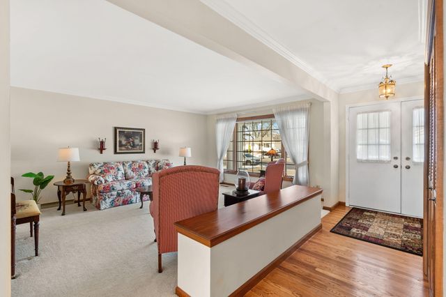 8423 Harrison Avenue, Munster, IN 46321