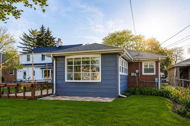 7810 Kilbourn Avenue, Skokie, IL 60076