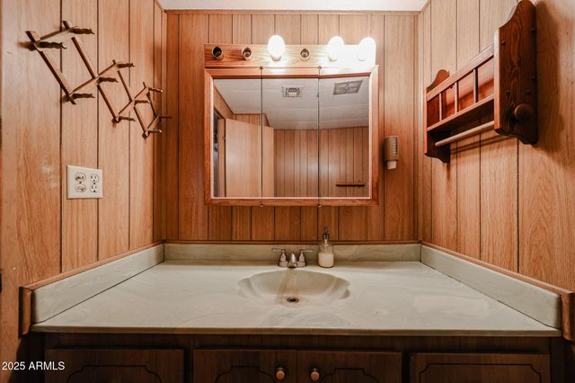 4353 E FREMONT Street, Phoenix, AZ 85042