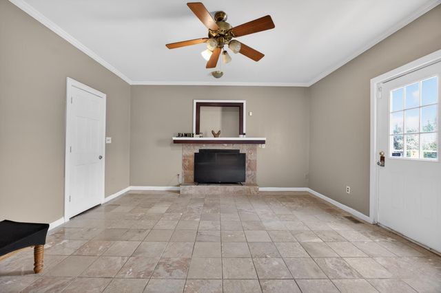 68 Woodlawn Lane, North Augusta, SC 29841