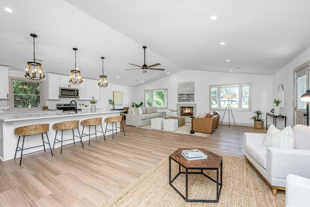 2150 Pierpont Avenue, Charleston, SC 29414