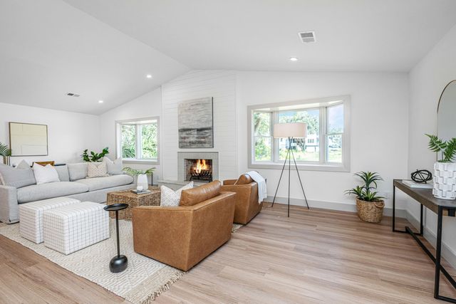 2150 Pierpont Avenue, Charleston, SC 29414