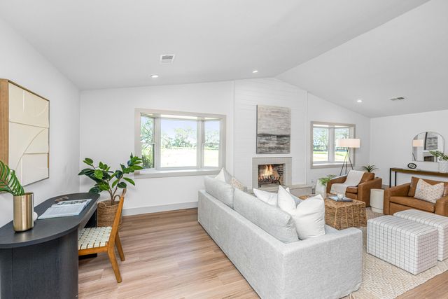 2150 Pierpont Avenue, Charleston, SC 29414