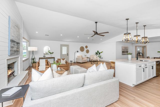 2150 Pierpont Avenue, Charleston, SC 29414