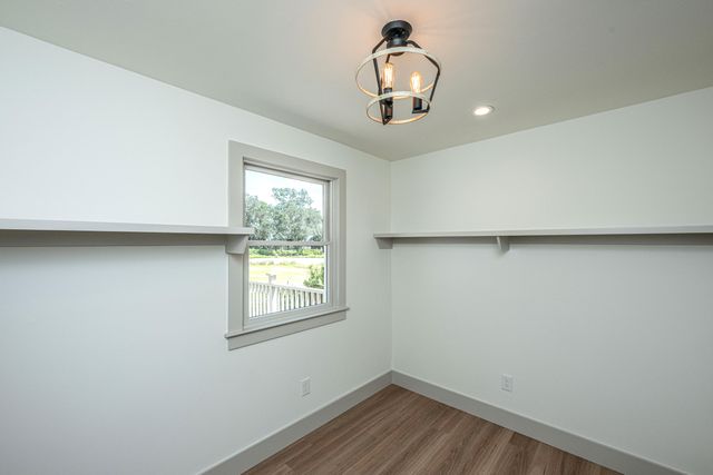 2150 Pierpont Avenue, Charleston, SC 29414