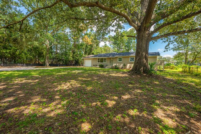 2150 Pierpont Avenue, Charleston, SC 29414