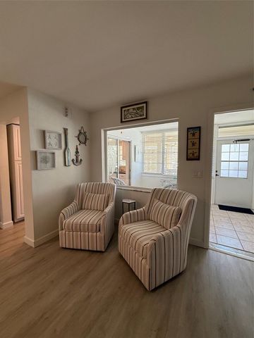 4455 DUHME ROAD 305, St Petersburg, FL 33708