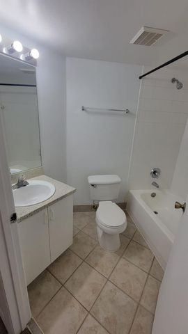 4197 N Haverhill Road 208, West Palm Beach, FL 33417