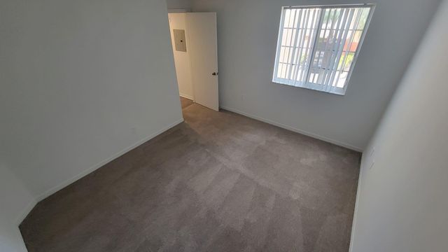 4197 N Haverhill Road 208, West Palm Beach, FL 33417