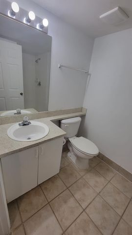 4197 N Haverhill Road 208, West Palm Beach, FL 33417