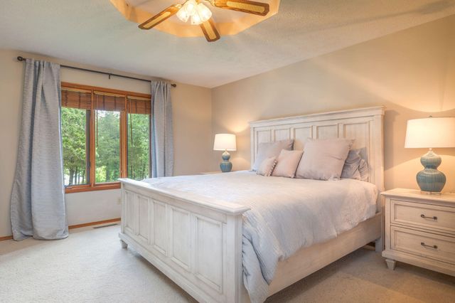 5 Treetop Drive, Kimberling City, MO 65686