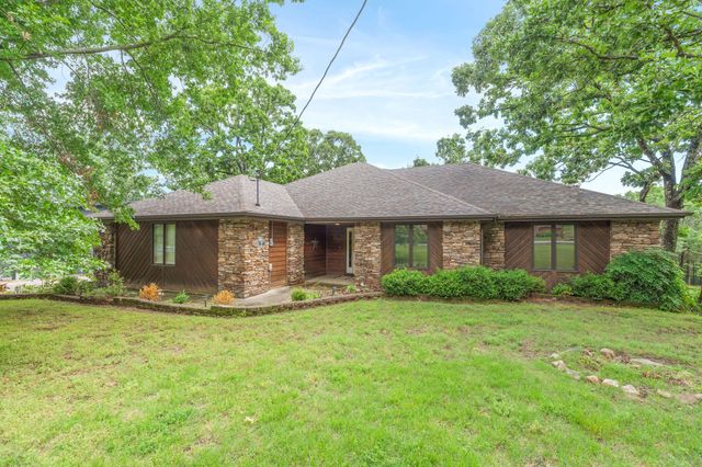 5 Treetop Drive, Kimberling City, MO 65686