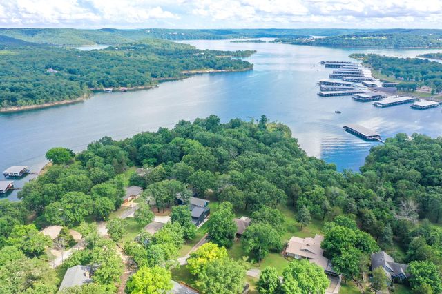5 Treetop Drive, Kimberling City, MO 65686