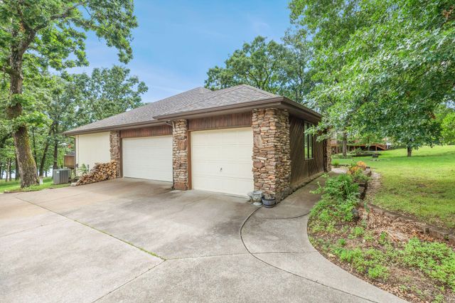 5 Treetop Drive, Kimberling City, MO 65686