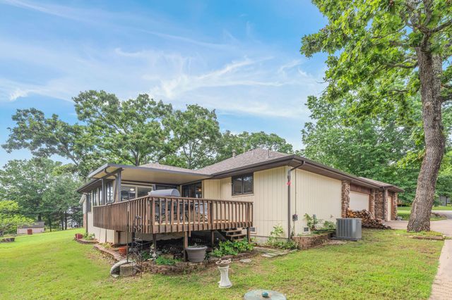 5 Treetop Drive, Kimberling City, MO 65686