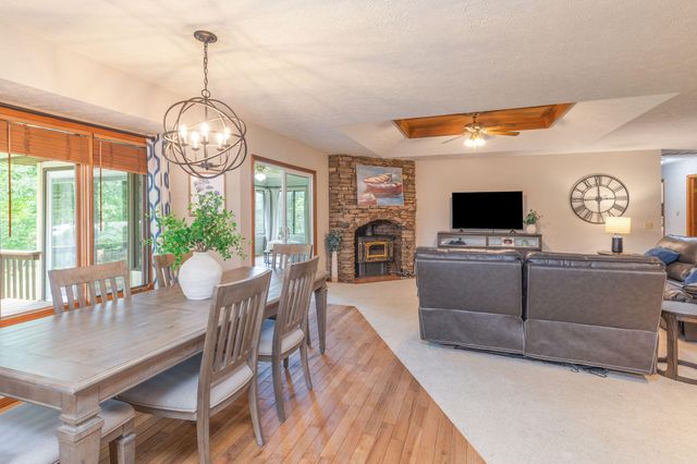 5 Treetop Drive, Kimberling City, MO 65686