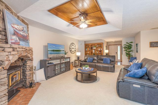 5 Treetop Drive, Kimberling City, MO 65686