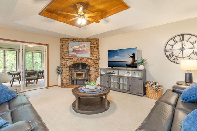 5 Treetop Drive, Kimberling City, MO 65686