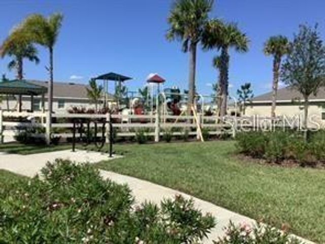 5324 GROVE MILL LOOP, Lakewood Ranch, FL 34211