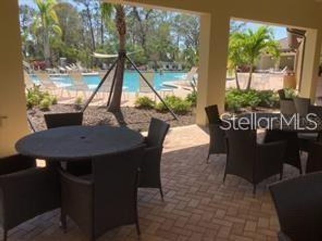 5324 GROVE MILL LOOP, Lakewood Ranch, FL 34211