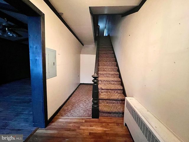 323 N HOBART ST, Gordon, PA 17936