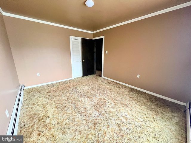 323 N HOBART ST, Gordon, PA 17936