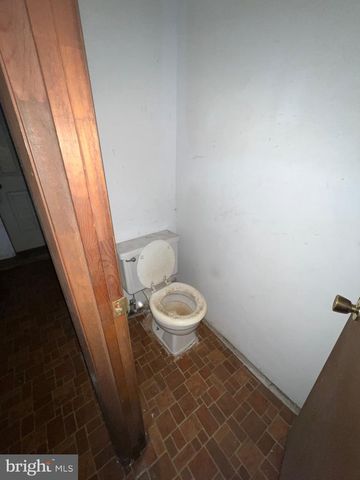 323 N HOBART ST, Gordon, PA 17936