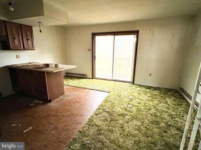 323 N HOBART ST, Gordon, PA 17936