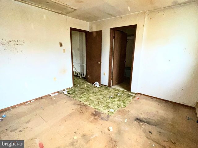 323 N HOBART ST, Gordon, PA 17936