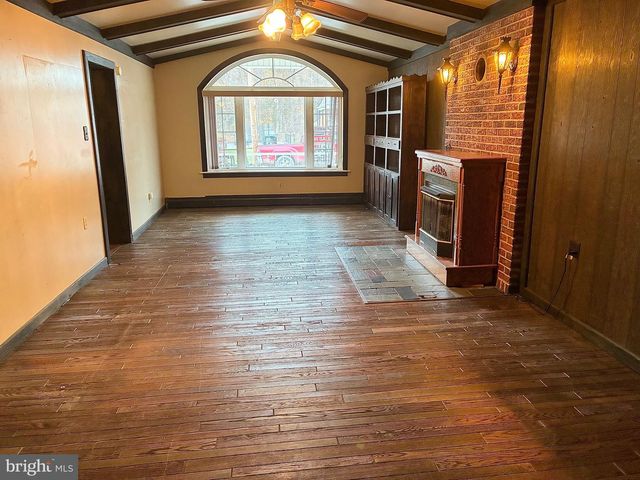 323 N HOBART ST, Gordon, PA 17936