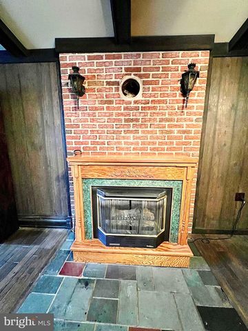 323 N HOBART ST, Gordon, PA 17936