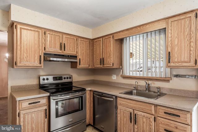 313 ROYAL OAK AVE, Cherry Hill, NJ 08002