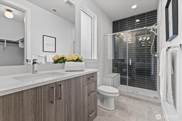 13038 NE 102nd Place, Kirkland, WA 98033