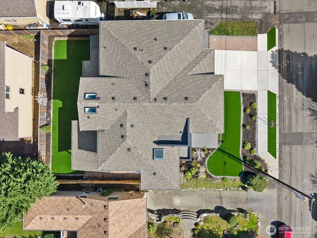 13038 NE 102nd Place, Kirkland, WA 98033