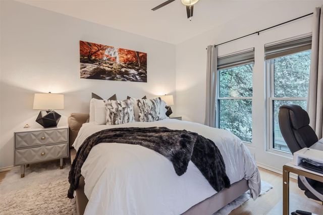 802 S 1st ST 215, Austin, TX 78704