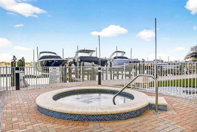 17717 GULF BOULEVARD 401, Redington Shores, FL 33708