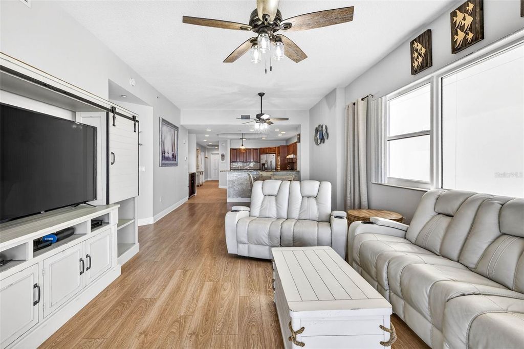 Image 16 of property listing at 17717 GULF BOULEVARD 401, Redington Shores, FL 33708