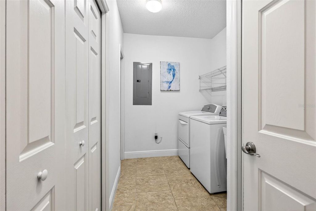 Image 33 of property listing at 17717 GULF BOULEVARD 401, Redington Shores, FL 33708