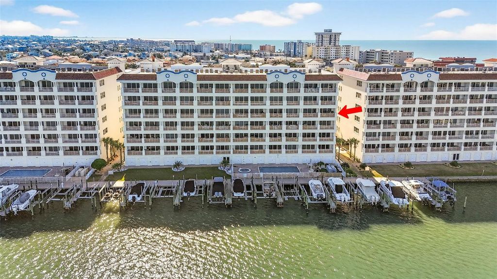 Image 46 of property listing at 17717 GULF BOULEVARD 401, Redington Shores, FL 33708