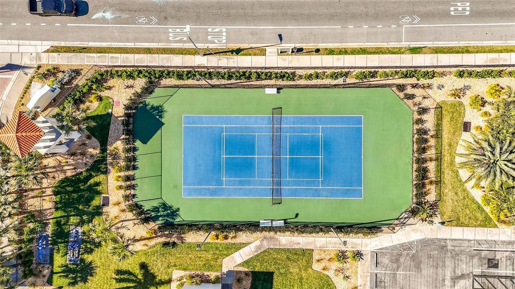 Image 61 of property listing at 17717 GULF BOULEVARD 401, Redington Shores, FL 33708