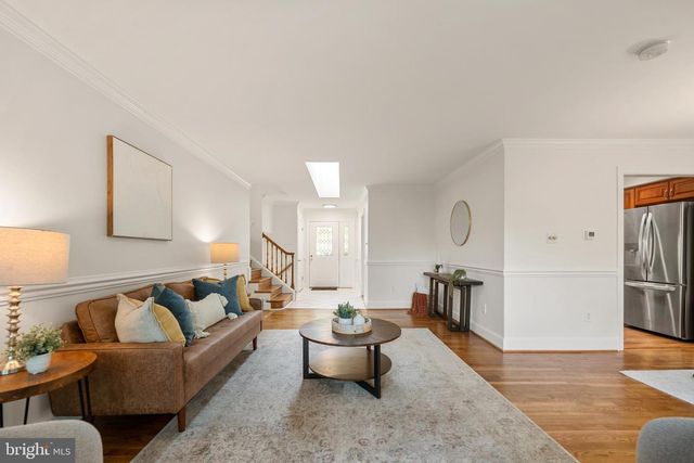 6800 SETON CT, Springfield, VA 22152