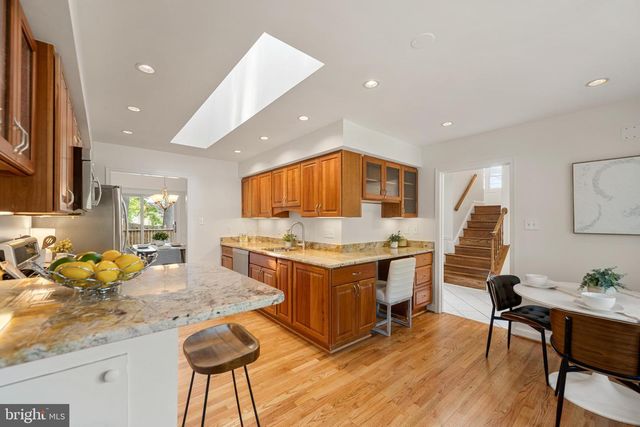 6800 SETON CT, Springfield, VA 22152