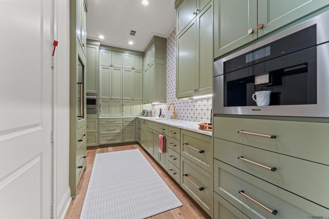 3234 Fritchie Dr, Baton Rouge, LA 70809