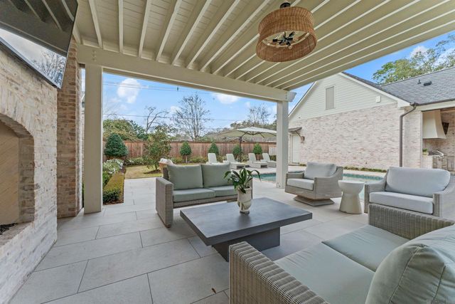 3234 Fritchie Dr, Baton Rouge, LA 70809