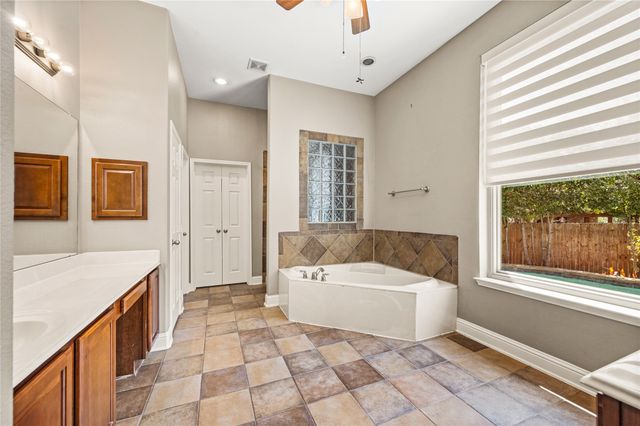 1680 Lake Brook Circle, Rockwall, TX 75087