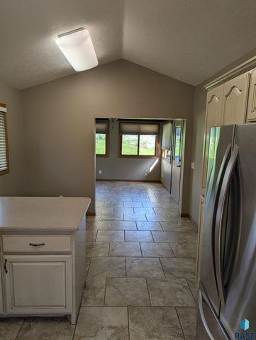 3500 E Apple Blossom Cir Circle, Sioux Falls, SD 57103