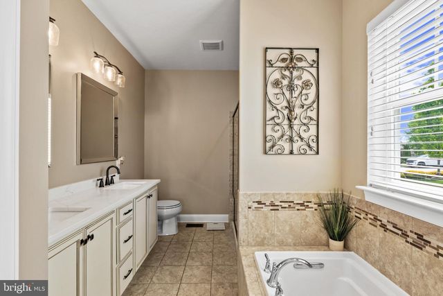 9736 CROSS RD, Perry Hall, MD 21128