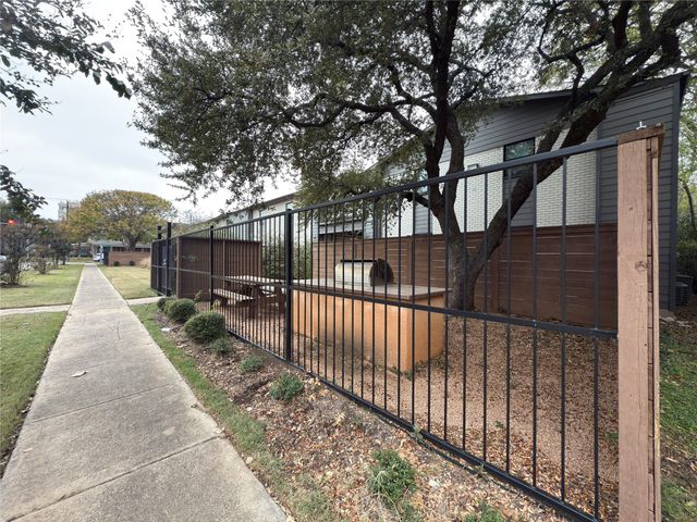 5928 Fletcher Avenue 1, Fort Worth, TX 76107