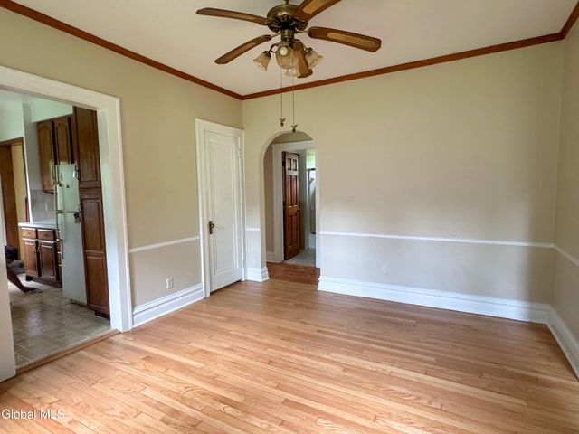 23 Hill Street, Glenville, NY 12008