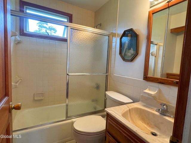 23 Hill Street, Glenville, NY 12008